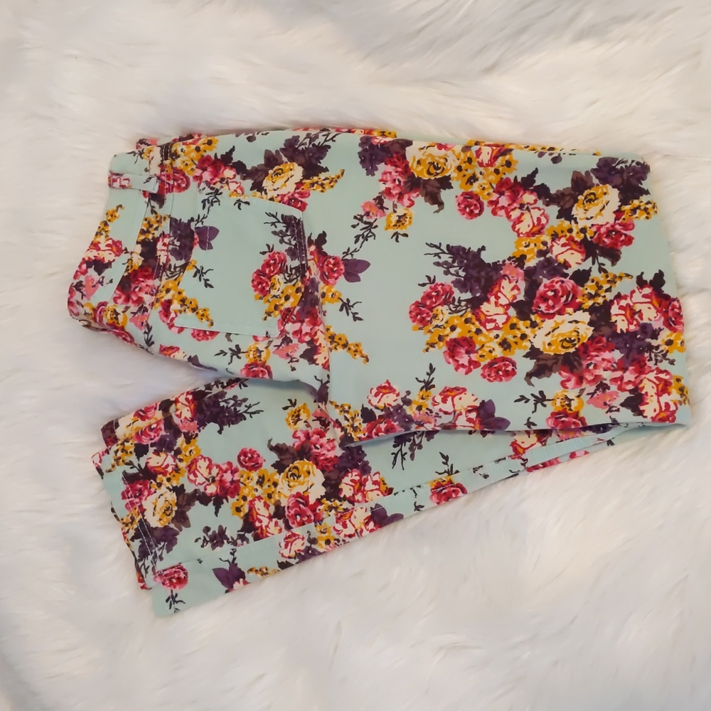 Poplooks Floral Pants